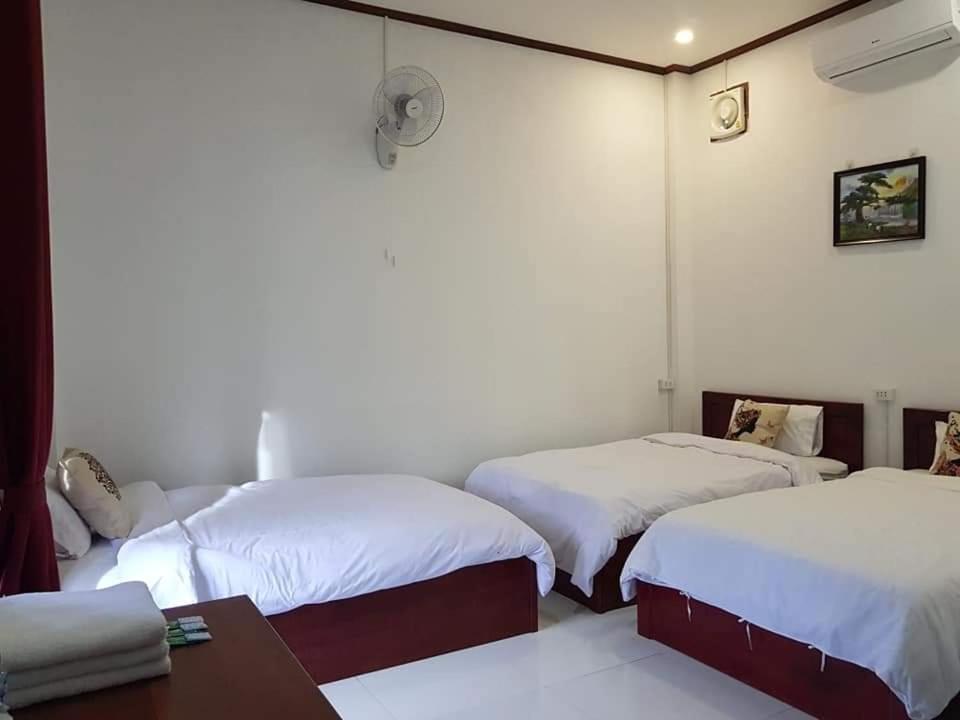 Sipanya Guesthouse Muang Phonsavan Luaran gambar
