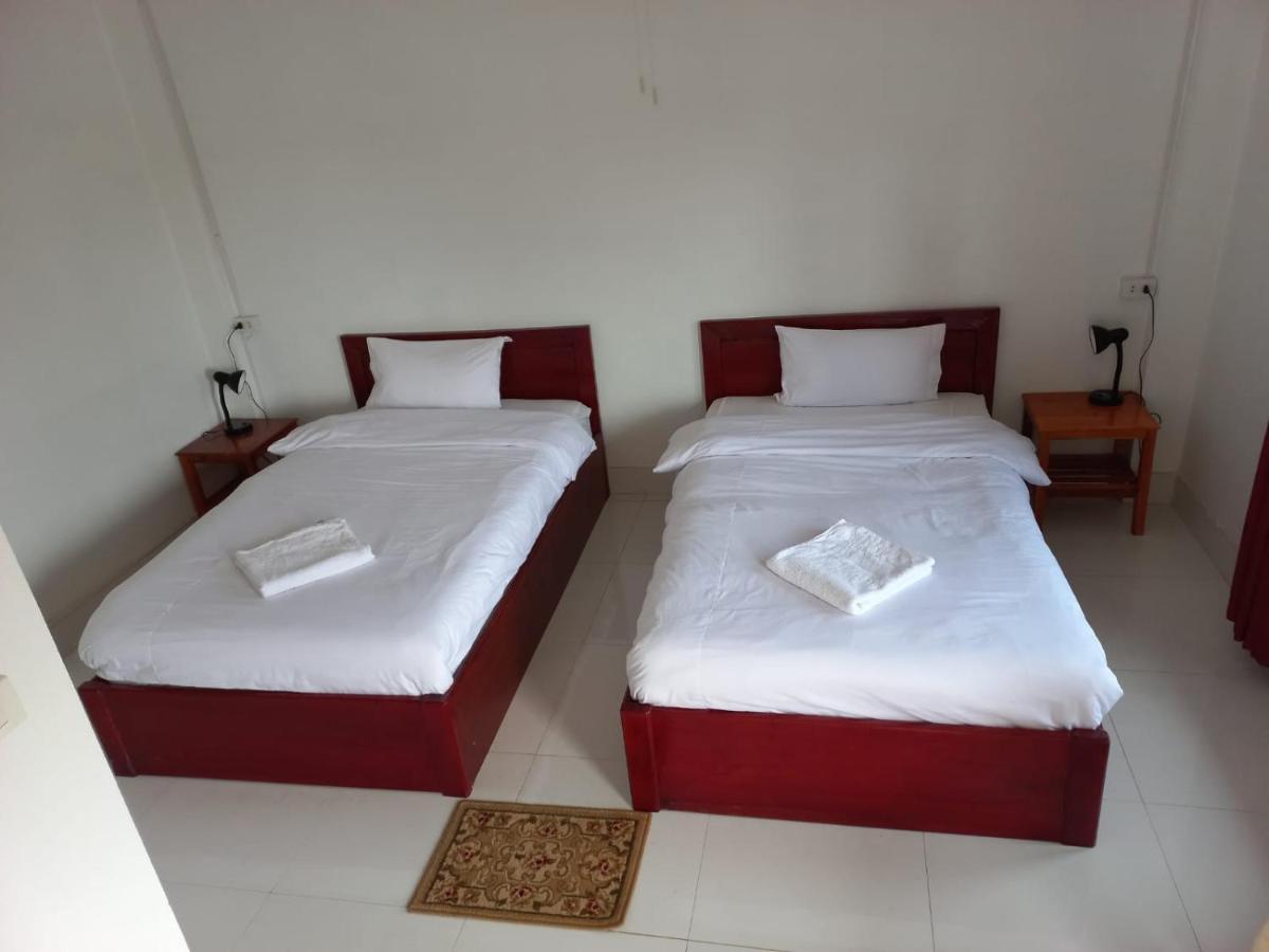 Sipanya Guesthouse Muang Phonsavan Luaran gambar