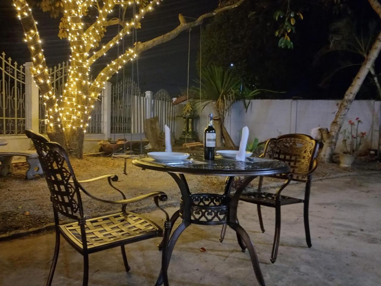 Sipanya Guesthouse Muang Phonsavan Luaran gambar