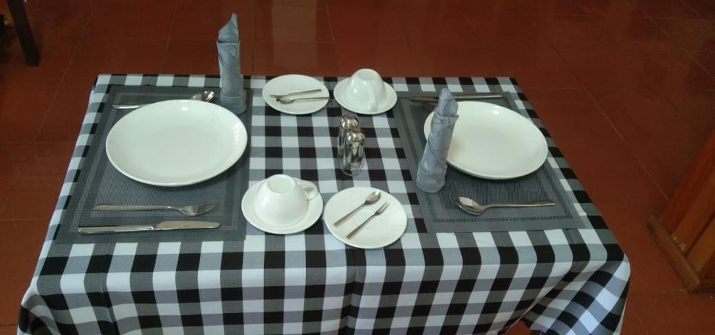 Sipanya Guesthouse Muang Phonsavan Luaran gambar