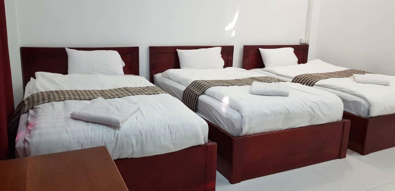 Sipanya Guesthouse Muang Phonsavan Luaran gambar